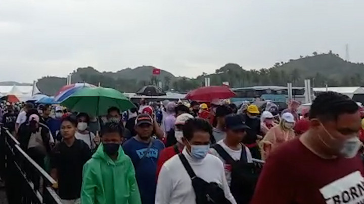 Suasana Penonton MotoGP Mandalika 2022 Meninggalkan Sirkuit