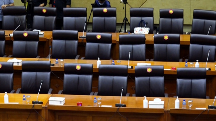 Kursi Baru Ruang Rapat Dinilai  Jadi Faktor Penghambat Kinerja Anggota DPR