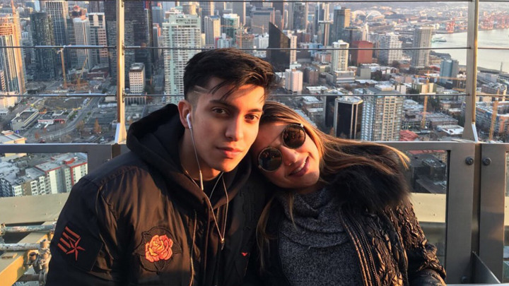 Tak Ikuti Jejak Sang Ibu, Anak Sarah Azhari Tekuni Bisnis