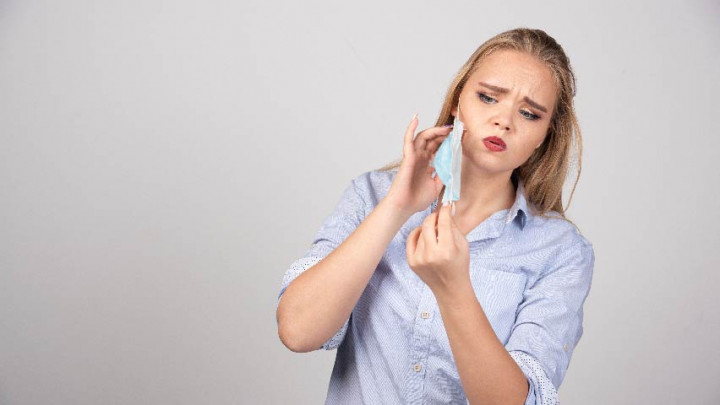 Catat! Tips Cegah Make Up Menempel di Masker