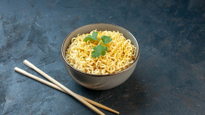 Hindari Sahur dan Buka Puasa dengan Mie Instan, Ini Alasannya