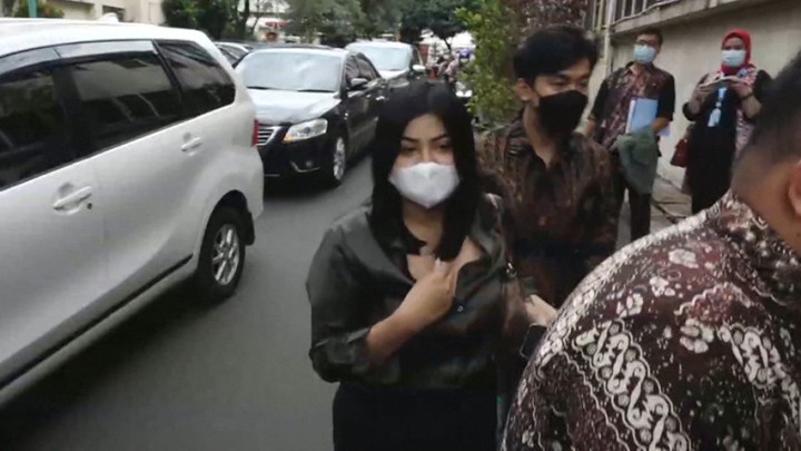 Polisi akan Periksa Komedian Berinisial M yang Beli Konten Dea OnlyFans