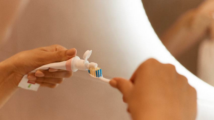 Manfaat Lain Pasta Gigi, Dari Hilangkan Noda Sampai Atasi Bau