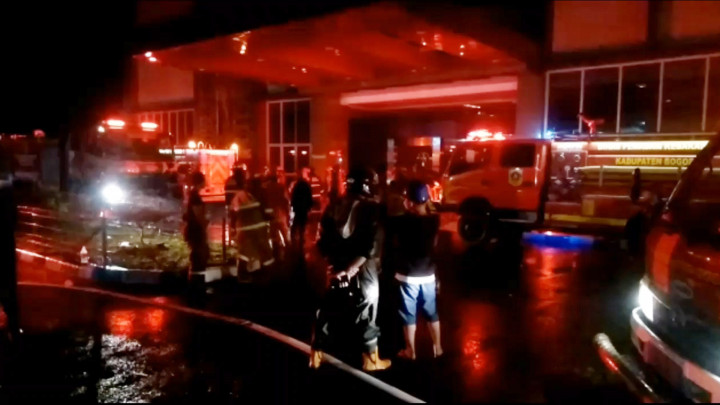 Diduga Korsleting Listrik, Lantai 4 RSUD Leuwiliang Bogor Terbakar