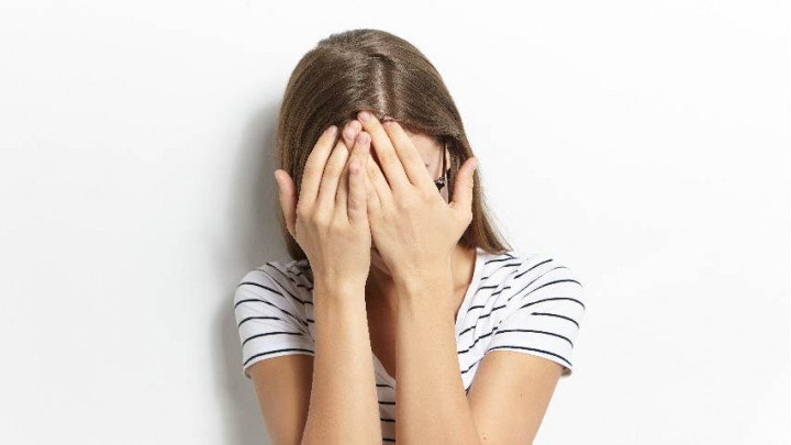 5 Tips Menghilangkan Sifat Pemalu agar Percaya Diri