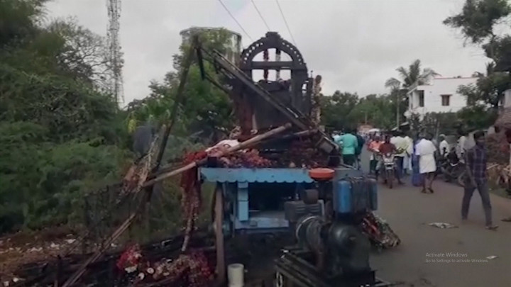 Truk Tersangkut Kabel, 11 Orang di India Tewas Tersengat Listrik