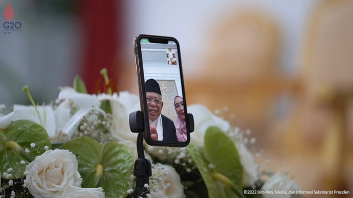 Momen Jokowi Halal Bihalal dengan Ma'ruf Amin Lewat Video Call