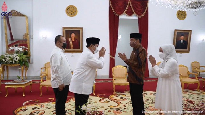 Halal Bihalal, Prabowo Santap Opor hingga Bakso Bersama Jokowi
