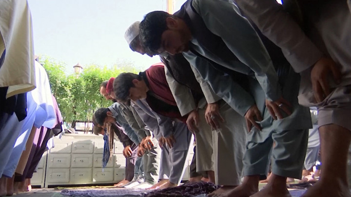 Umat Muslim di Afghanistan Laksanakan Salad Id Dibayangi Kekhawatiran Ledakan Susulan
