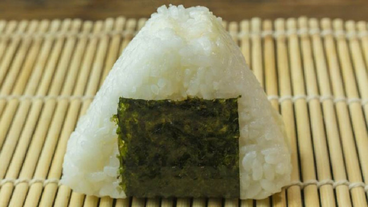 Fakta Unik Onigiri, Melambangkan Keberuntungan