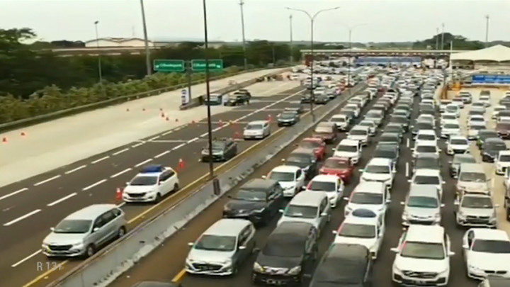 Sistem One Way Diterapkan dari GT Tol Kalikangkung hingga KM 47 Tol Jakarta-Cikampek