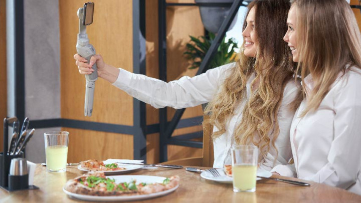 6 Tips Mudah Menjadi Food Vlogger Populer