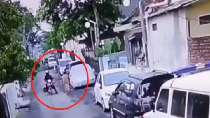 Detik-detik Lansia di Bandung Jadi Korban Jambret