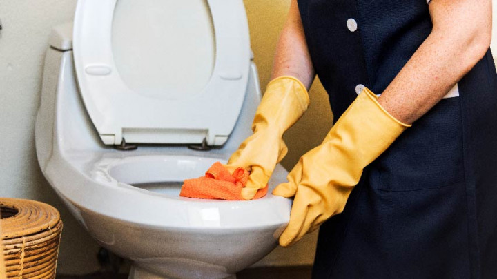 5 Trik Menghilangkan Bau Tak Sedap di Kloset