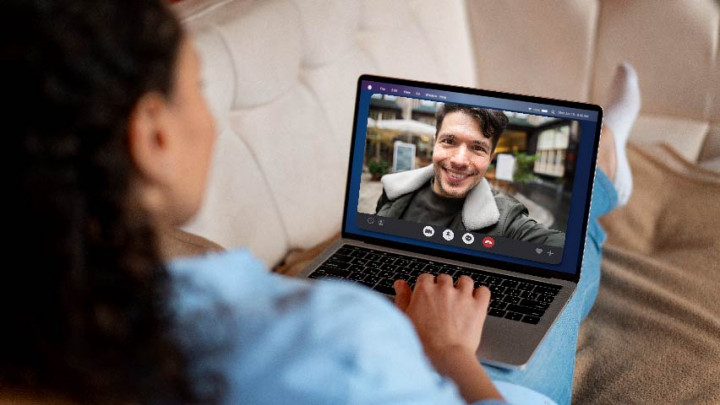 Jangan Menyerah! Begini Tips Sukses Jalani Hubungan LDR