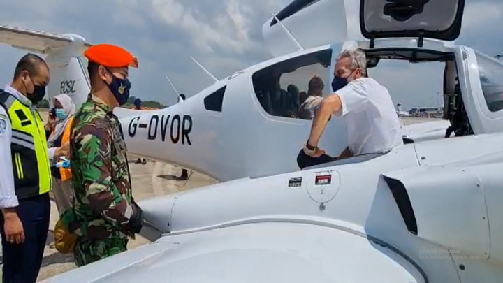 Tak Memiliki Izin, Sebuah Pesawat Asing Dipaksa Mendarat di Batam