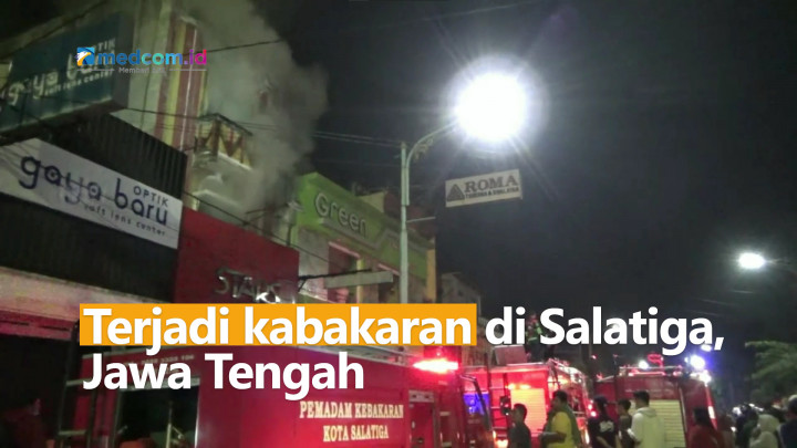 Kebakaran Gudang Toko Sepatu Diduga karena Korsleting, Kerugian Capai Puluhan Juta Rupiah