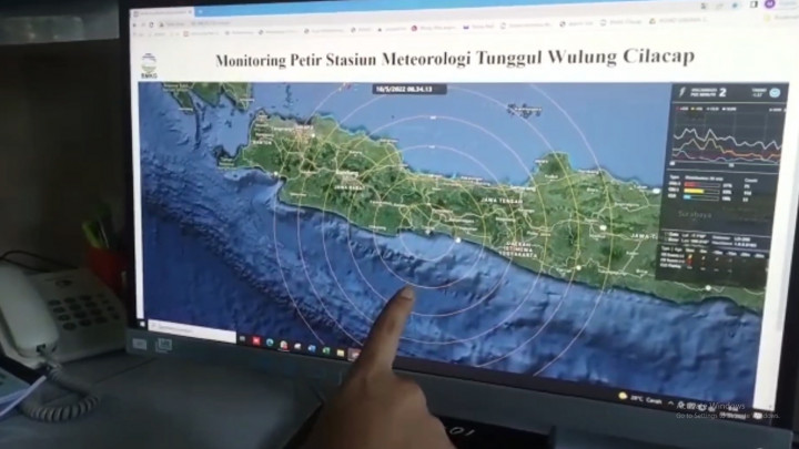 BMKG Cilacap Ingatkan Potensi Gelombang Tinggi hingga Capai 4 Meter di Perairan Selatan Jawa