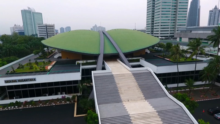 Anggaran Perbaikan Atap Gedung DPR Senilai 4,5 Miliar Dinilai Tidak Transparan