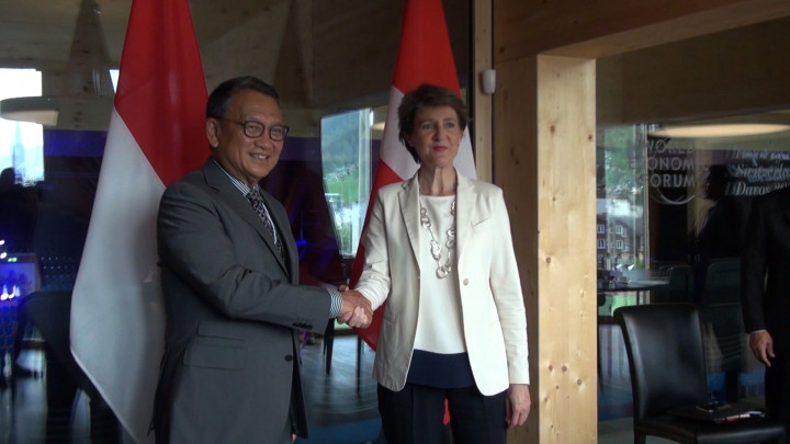 Bertemu Head of DETEC Swiss, Menteri ESDM Bahas EBT Hingga LNG