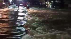 Sudah 3 Hari, Banjir Rob Masih Rendam Tanjung Emas Semarang