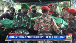 Proses Pemakaman Buya Syafii Maarif di TPU Husnul Khatimah Kulon Progo