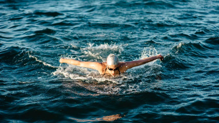 Jangan Sembarangan, Ini 6 Tips Aman Berenang di Sungai