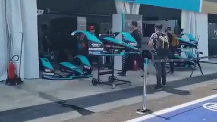 Mengintip Garasi Mobil Formula E Menjelang Balapan