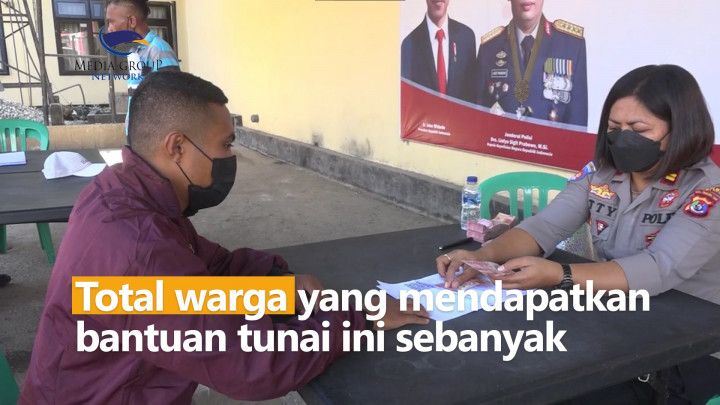 Adakan BLT, Ratusan Warga Kupang Antre Sejak Pagi