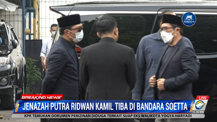 Ridwan Kamil Bersama Jasad Eril Tiba di Bandara Soetta