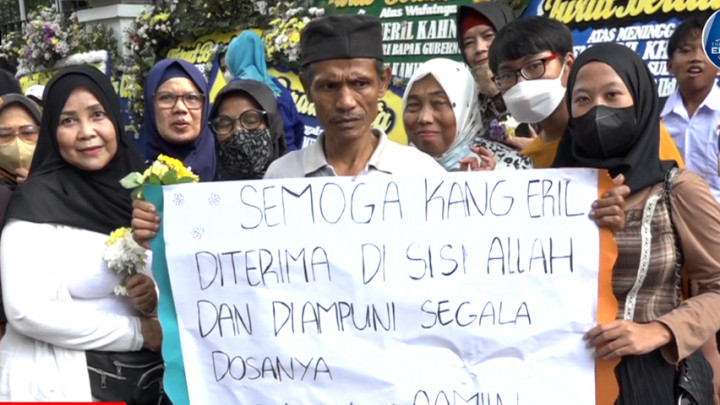 Warga Sampaikan Duka Cita untuk Eril Lewat Poster