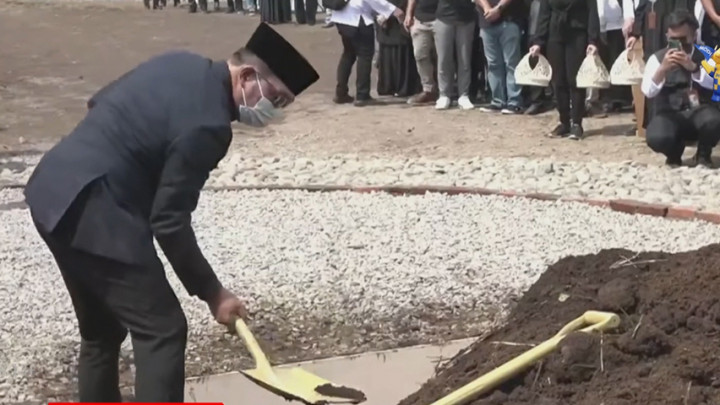 Prosesi Pemakaman Putra Ridwan Kamil