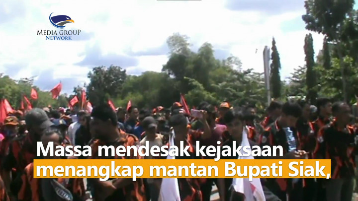 Tuntut Usut Kasus Korupsi Bansos Rp57 Miliar, Massa Gelar Demo di Kantor Kejari Siak