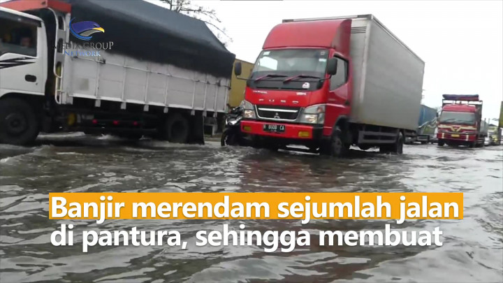 Terjadi Banjir Rob, Arus Lalu Lintas Tersendat