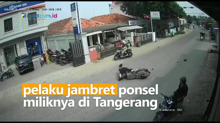 Seorang Wanita Kejar Pelaku Jambret hingga Kecelakaan