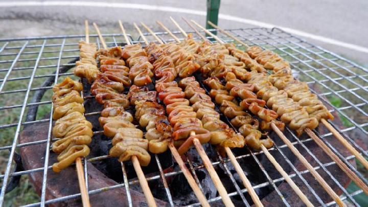 Bolehkan Ibu Hamil Makan Usus Ayam? Begini Penjelasannya