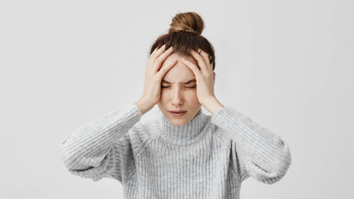 Hindari! 5 Jenis Makanan Pemicu Sakit Kepala