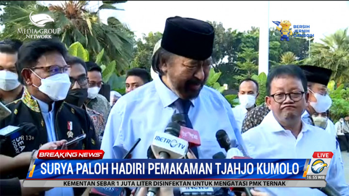 Surya Paloh Sebut Tjahjo Kumolo Adik yang Baik