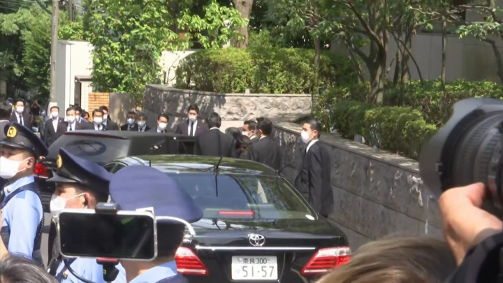 Jenazah Shinzo Abe Tiba di Kediaman