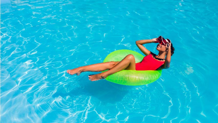 Awas! Menelan Air Kolam Renang Berbahaya bagi Kesehatan