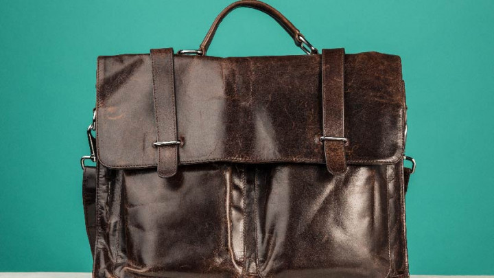 Trik Merawat Tas Berbahan Kulit Supaya Lebih Awet