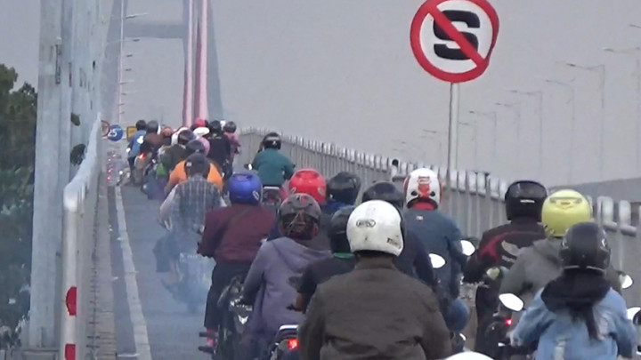 Jalur Sepeda Motor Jembatan Suramadu akan Ditutup Selama Setahun