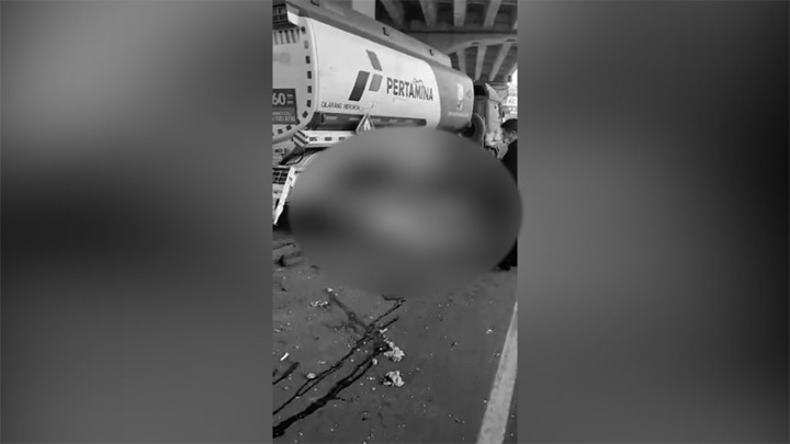 Truk Pertamina Seruduk Sejumlah Pengendara Motor di Cibubur