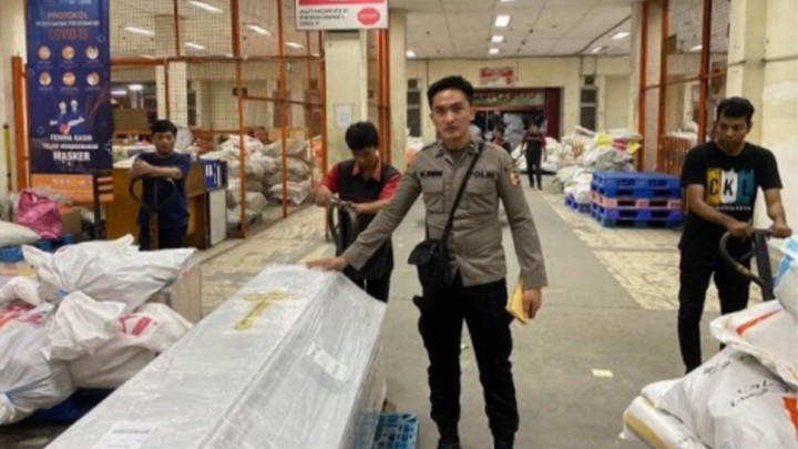 Mabes Polri Mutasi Adik Brigadir Yosua ke Polda Jambi