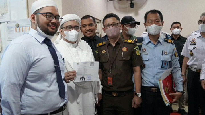 Bebas Bersyarat, Rizieq Shihab dalam Masa Percobaan hingga 2024