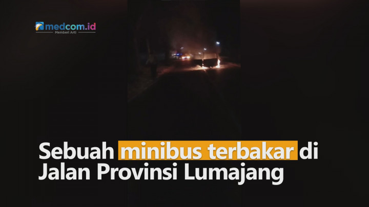 Mobil Terbakar, Jalan Surabaya-Banyuwangi Macet Total