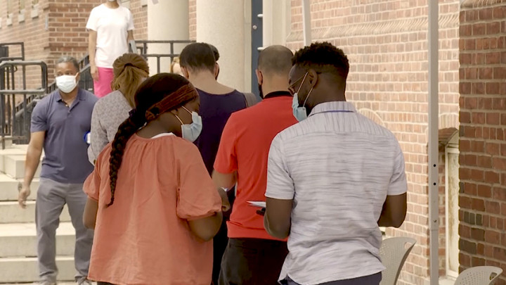 Warga New York Mengantre Demi Mendapat Vaksin Cacar Monyet