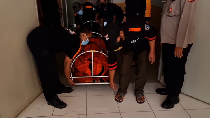 Diduga Depresi, Seorang Pria Tewas Loncat dari Lantai 21