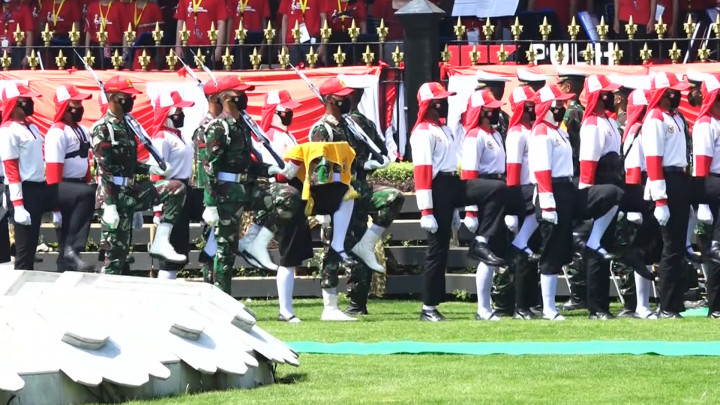 Istana Mulai Gladi Kotor Upacara HUT ke-77 RI