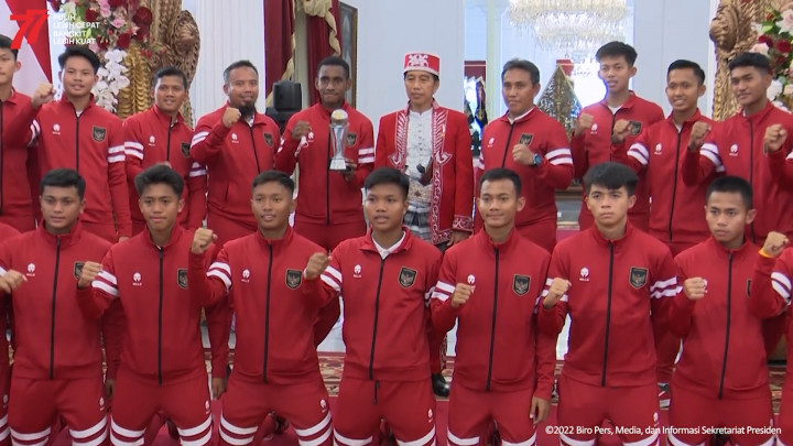 Timnas U-16 Bertemu Presiden Jokowi di Istana Merdeka